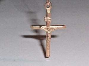 14k YELLOW GOLD 3D CRUCIFIX CROSS PENDANT CHARM - Picture 1 of 2