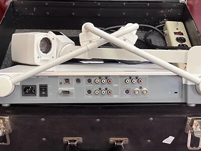 Cámara de documentos y presentador visual Elmo EV-4400AF USADA con estuche y control remoto Foto 1 de 4