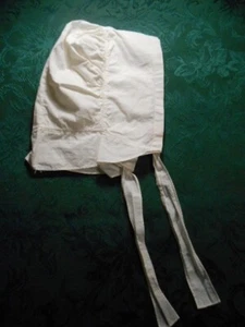 1830’S HAND SEWN WHITE BONNET -  NICE ORIGINAL CONDITION Tight Small Stitches - Picture 1 of 6