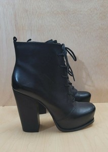 bcbg helen bootie