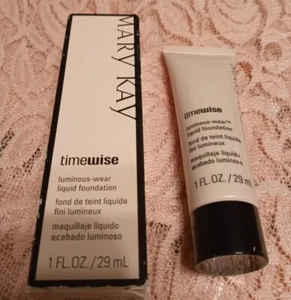 Mary Kay Timewise Luminous Wear Liquid Foundation Bronze 8 ~ Discontinued - Picture 1 of 2