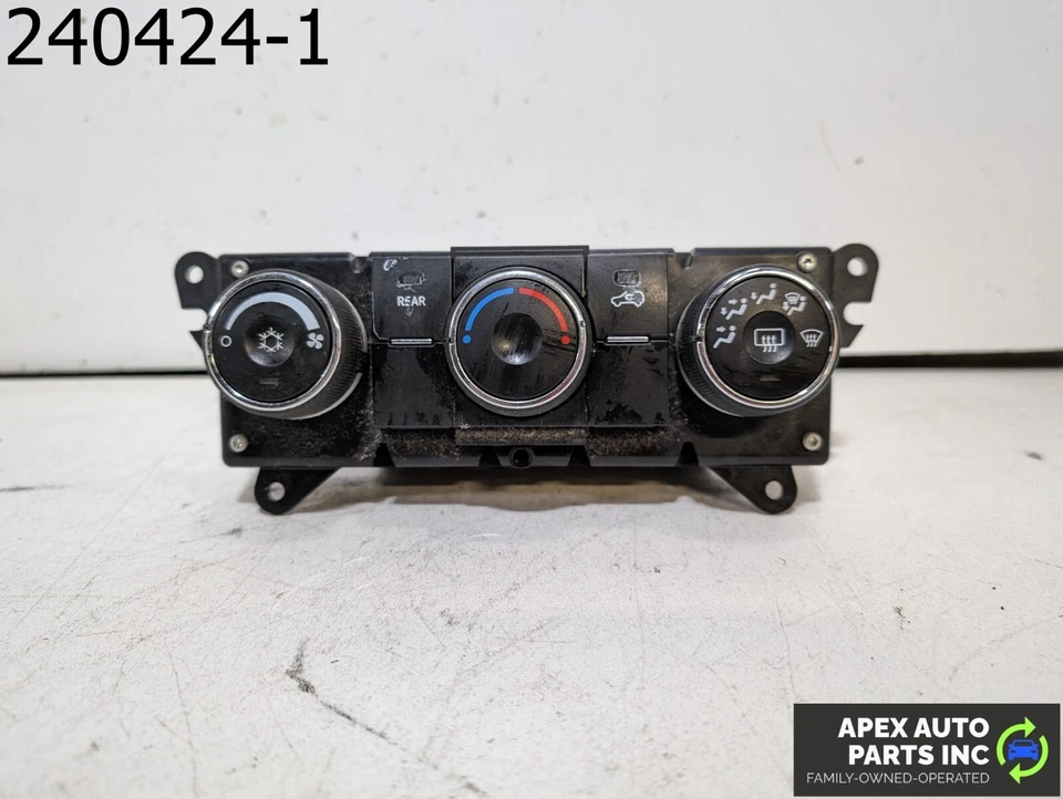 OEM 2011 Chevrolet Traverse 3.6L Ac Heater Climate Control 20917130 YHHHV - Image 1 of 4