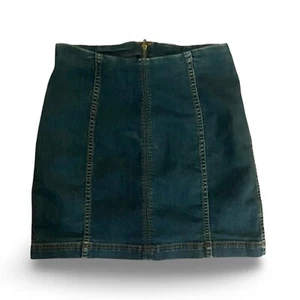 FREE PEOPLE Blue Bodycon Denim Pencil Mini Skirt Stretch Boho Festival Size 6 - Picture 1 of 8