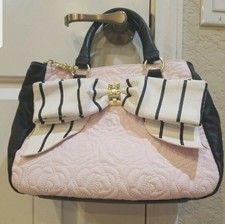 Betsey johnson purse