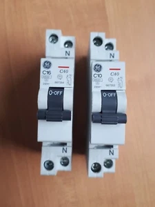 MAGNETOTERMICI C10 C16 STOCK 2 PEZZI - Picture 1 of 1