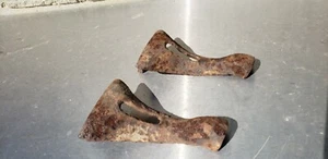 Pair of antique cast iron stove legs - Picture 1 of 9