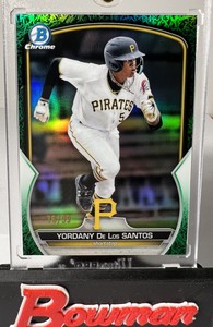 Yordany De Los Santos 2023 Bowman Green Grass Chrome Refractor #/99 SP