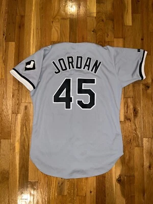 MICHAEL JORDAN AUTHENTIC Russell Athletic CHICAGO WHITE SOX Grey Jersey 44 Bulls - Image 1 of 4