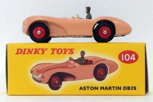 Atlas Editions Dinky Toys 104 - Aston Martin DB35 - Pink - Picture 1 of 3
