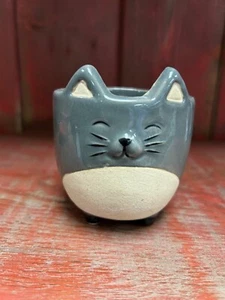 Small Ceramic Planter in Cat Shape 29929 - Picture 1 of 3