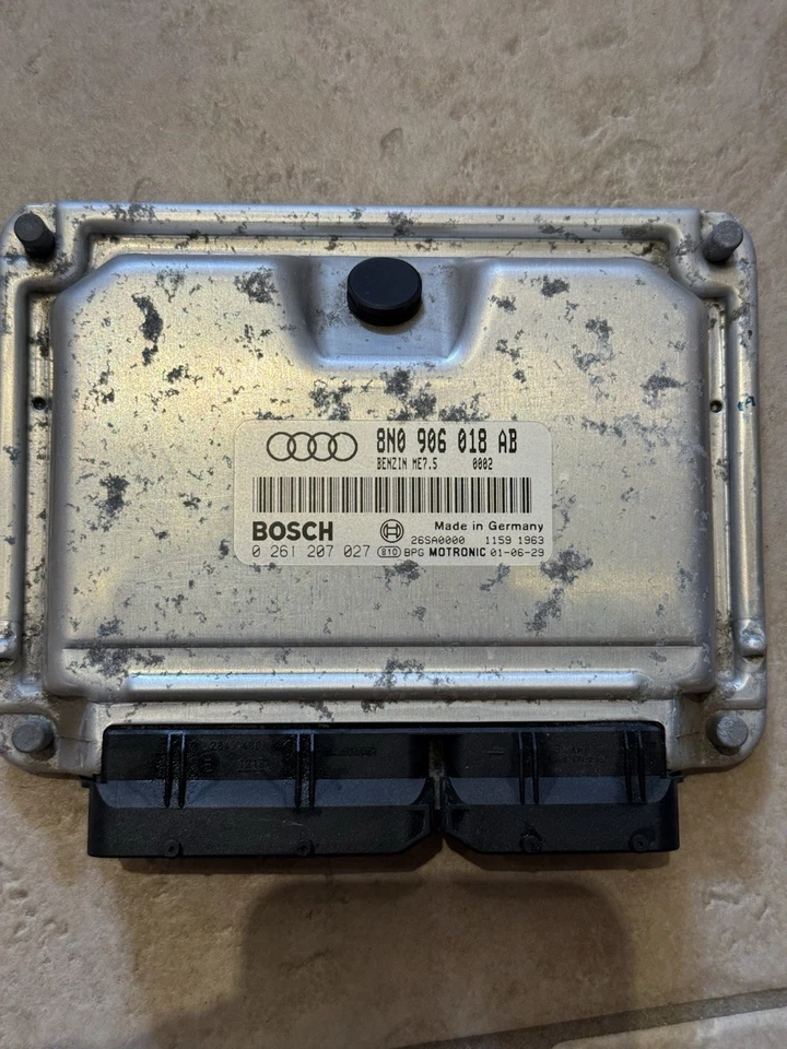 Centralina Motore Audi Tt Mk1 8n0906018ab  180cv AJQ - Immagine 1 di 3