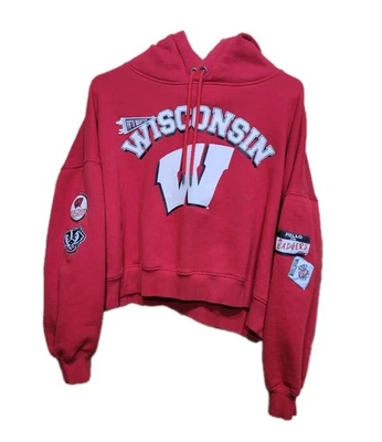 WEAR By Erin Andrews Wisconsin Badgers Cropped Hoodie sewn patches Women's XL  - Image 1 of 4