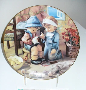 NEW Hummel Little Companions Collector Plates "Tender Loving Care" - Picture 1 of 2