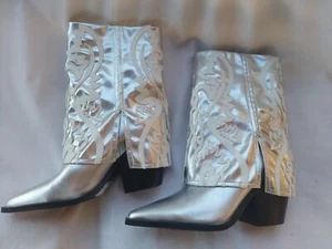 NWT Womens Fold Over Cowboy Boots. Size 7. - Picture 1 of 10