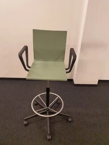 vitra CounterStuhl Hocker Büro Hochstuhl Tresenstuhl Stuhl Barhocker Armlehne - Bild 1 von 7