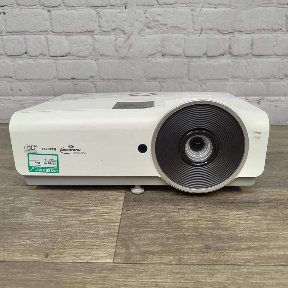 Projector VIVITEK DX813 XGA full 3D HDMI - Requires New Lamp - Image 1 of 4