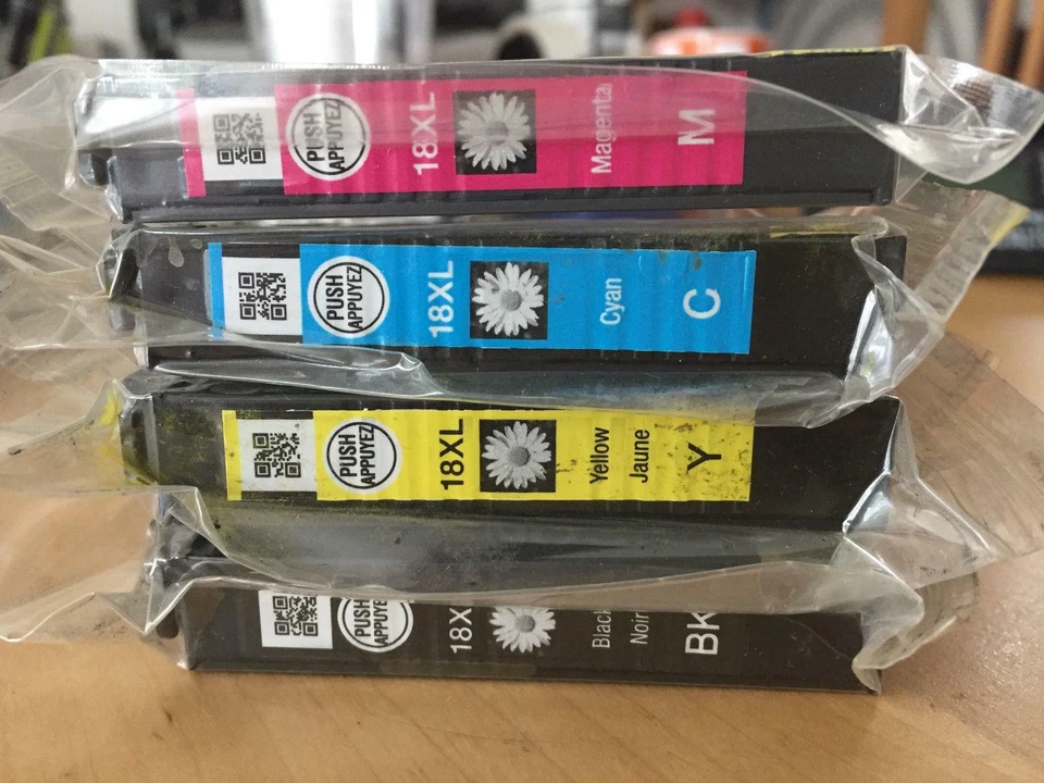 Confezione multipla inchiostro originale Epson - 18 XL CMYK / XP212 215 222 305 312 315 (IVA INCLUSA) - Immagine 1 di 1