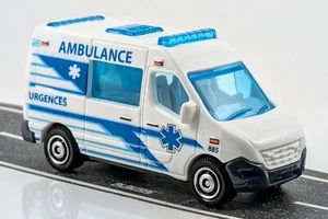 Renault Master Ambulance / White / Matchbox / 2021 - Picture 1 of 2