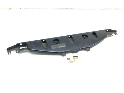 BMW 650i F06 2012-2018 soporte radiador superior fabricante de equipos originales. Foto 1 de 4