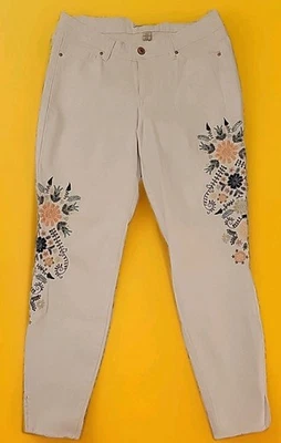 女式复古美国蓝色刺绣牛仔裤尺寸 6/28 白色磨边下摆 — 第 1/4 张图片