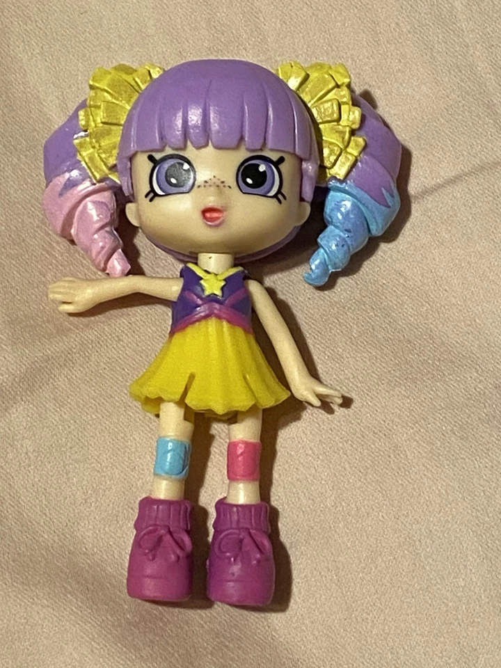 Figura Muñeca Shopkins Happy Places Arco Iris Kate Lil Shoppie Foto 1 de 2