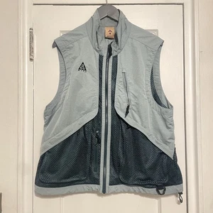 Nike Acg Outdoor Multiple Pockets Colorblock Aviator Vest Sz Small BQ3619 041 - Picture 1 of 4