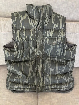 🦆Filson x Mossy Oak Bottomland Cruiser Vest M Puffer Vintage EC hunting🔥 - Image 1 of 4