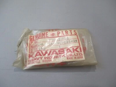Nuevo de Lote Antiguo Kawasaki OEM Sello de Aceite 1980-1981 KZ440 1974-1978 KZ400 1974-1975 S1 92052-005 Foto 1 de 2