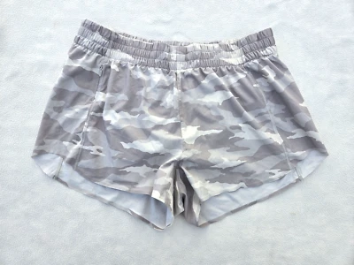 Athleta Hustle 3" Corto Talla M Forrado Entrenamiento Correr Gimnasio Taupe Camuflaje Camuflaje Foto 1 de 4