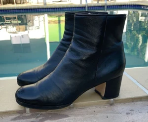 GIANVITO ROSSI BLACK SOFT LEATHER ROUND TOE BLOCK HEEL SIDE ZIP BOOTS Sz 42M - Picture 1 of 15