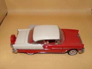 FRANKLIN MINT 1955 CHEVY BEL AIR RED & WHITE 1/24 SCALE SHARP! - Picture 1 of 3