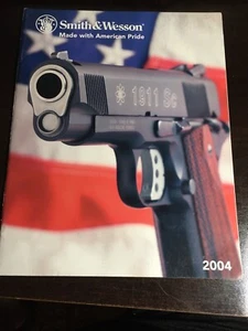 2004 Smith And Wesson Catalog  - Picture 1 of 12