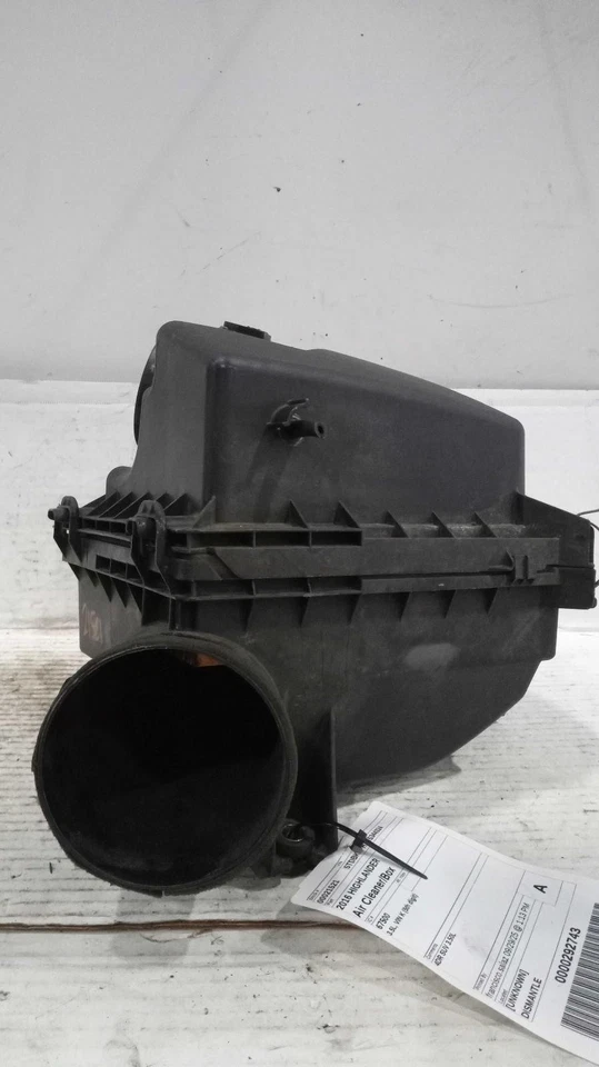 Toyota Highlander 2016 conjunto de filtro de aire fabricante de equipos originales usado 3,5 L blanco 145 k millas Foto 1 de 4