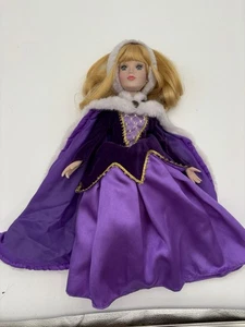 Muñeca de recuerdo de porcelana Disney Princesa Aurora 16" - Imagen 1 de 4