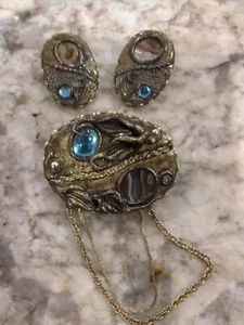 Art Nouveau Brooch And Clip Earrings - Picture 1 of 6