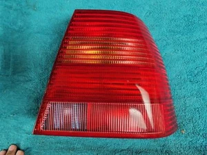 1998,1999,2000,2001 VOLKSWAGEN JETTA PASSENGER SIDE RIGHT TAIL LAMP OEM - Picture 1 of 2