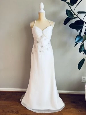 Galina Wedding Dress Size 6 David’s Bridal - Image 1 of 4