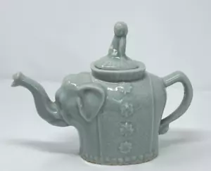 Longquan Elephant Rider Celadon Green Porcelain 7.5 in Teapot 1960 Vintage - Picture 1 of 15