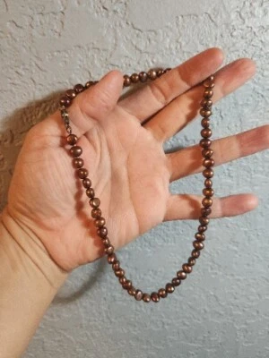 Collar de 16" de perlas de agua dulce cultivadas de chocolate de ley 925 (7-1/2 mm) Foto 1 de 4
