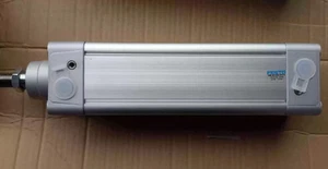 Cilindro ISO FESTO DNC-125-125-PPV-A 163502 1 PIEZA NUEVO - Imagen 1 de 3