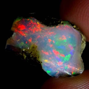 14.70 Cts. Natural Multi Fire Ethiopian Opal Rough / Rocks Loose Gemstone - Picture 1 of 4