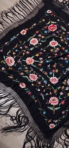 MANTON DE MANILA EMBROIDERY SCARF 36''/38'' - Picture 1 of 4