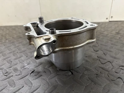 Suzuki RMZ450 2010-2024 2014 OEM MOTOR CILINDRO DIÁMETRO JARRA BARRIL 11211-28H11-0F0 Foto 1 de 4