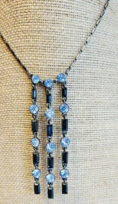 Collar Givenchy Gunmetal Azul Cristal Flecos Cuelga Gota 18 en Declaración Foto 1 de 4