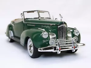 1:32 Scale Die Cast 1941 Packard Darrin Victoria Convertible Super Eight 180 - Picture 1 of 8