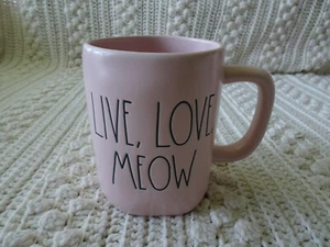 Taza de té café rosa Rae Dunn LIVE, LOVE, MEOW nueva - Imagen 1 de 2