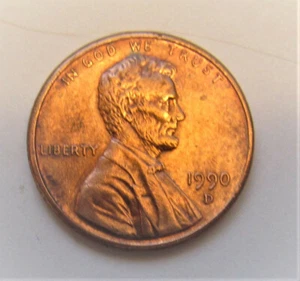 1990 D United States Lincoln Memorial Slightly Toned Penny - c/sh - Picture 1 of 2