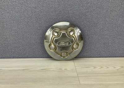 ⭐️ Tapacubos central cromados Ford Crown Victoria Ranger Police 2003-2011. OEM. Foto 1 de 3