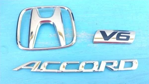 2003-2005 HONDA ACCORD SEDAN REAR TRUNK CENTER EMBLEM BADGE LOGO SYMBOL OEM- - Picture 1 of 6