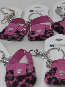 NWT Pink Cheetah Print Mini Handbag Keychain Purse Charm Snap Closure Cute! - Picture 1 of 3